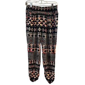 Mudd Women's Geometric Tribal Aztec Print Jogger Pants Black Pink Medium